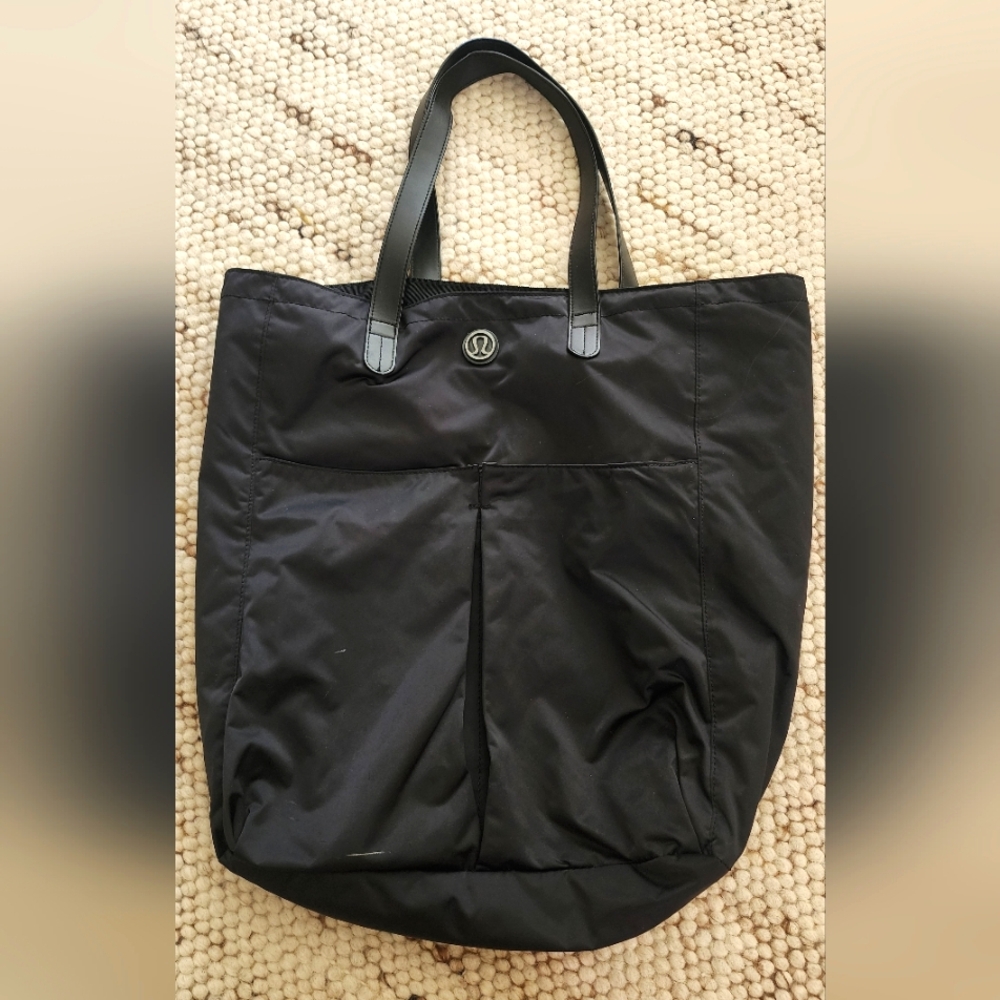 Lululemon Black Yoga Tote Bag